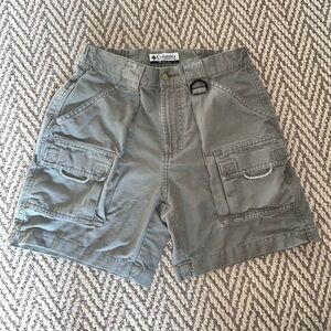 Columbia cargo shorts y2k